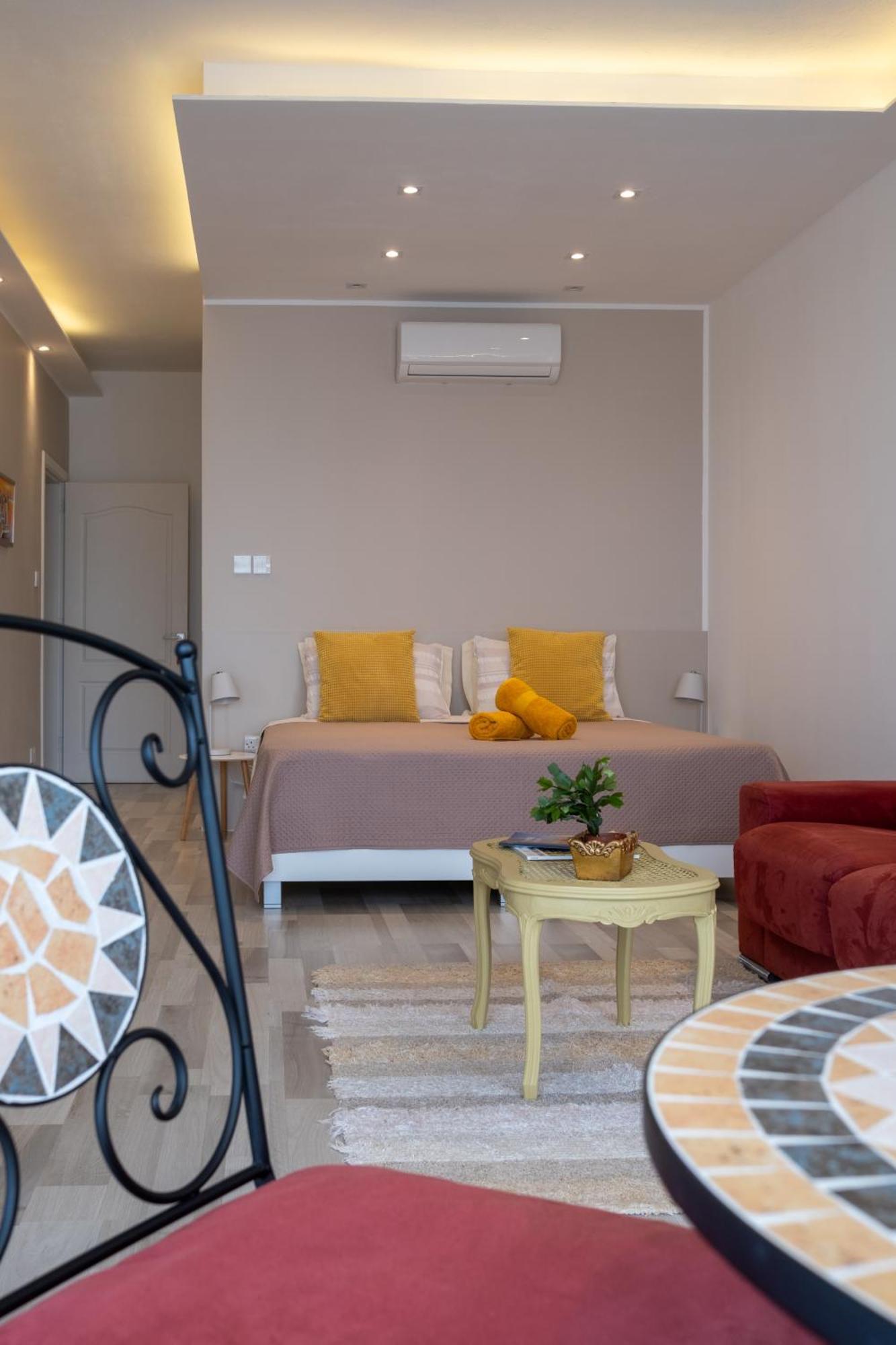 Saint Julian's Home Sweet Home מראה חיצוני תמונה